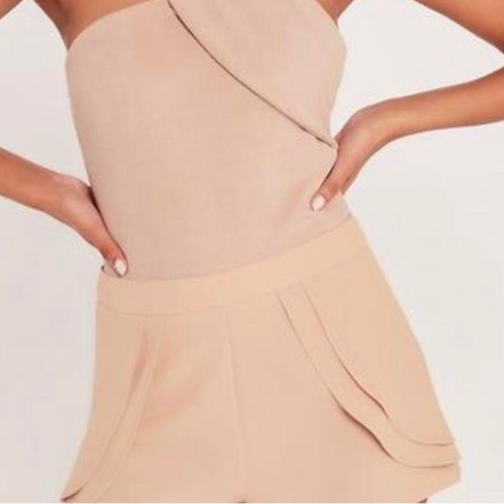 MISSGUIDED Shorts - Picture 2 of 2